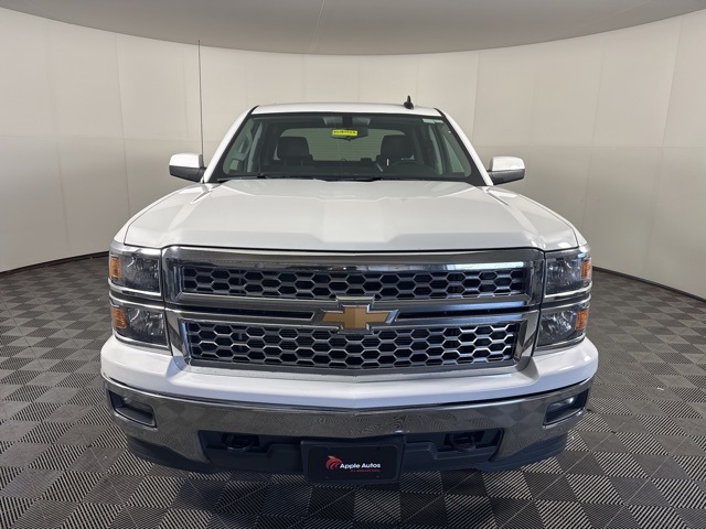 2015 Chevrolet Silverado 1500 LT photo 2