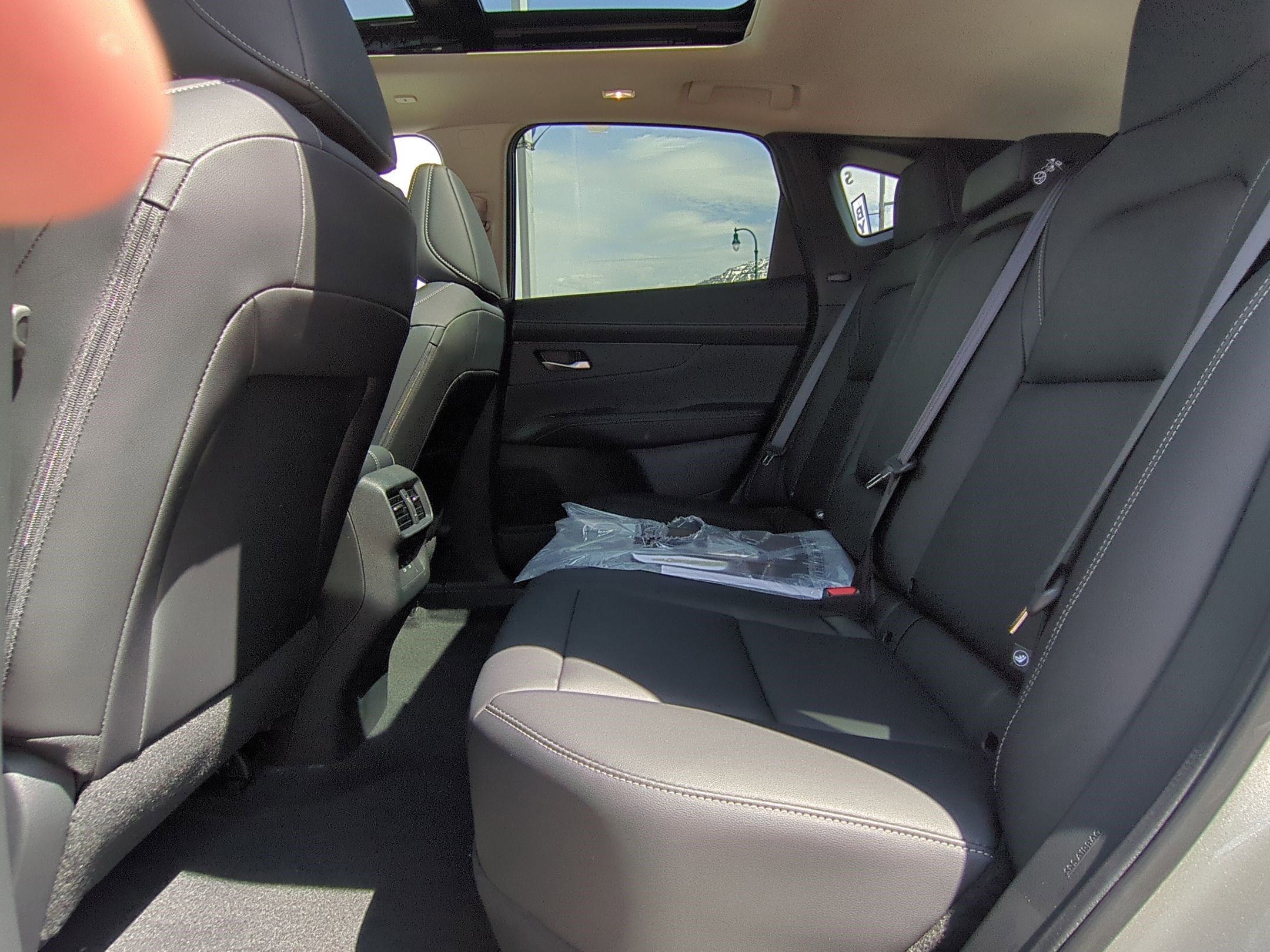 2025 Nissan Murano SL photo 15