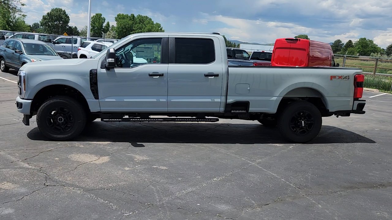 2025 Ford F-250 XL photo 3