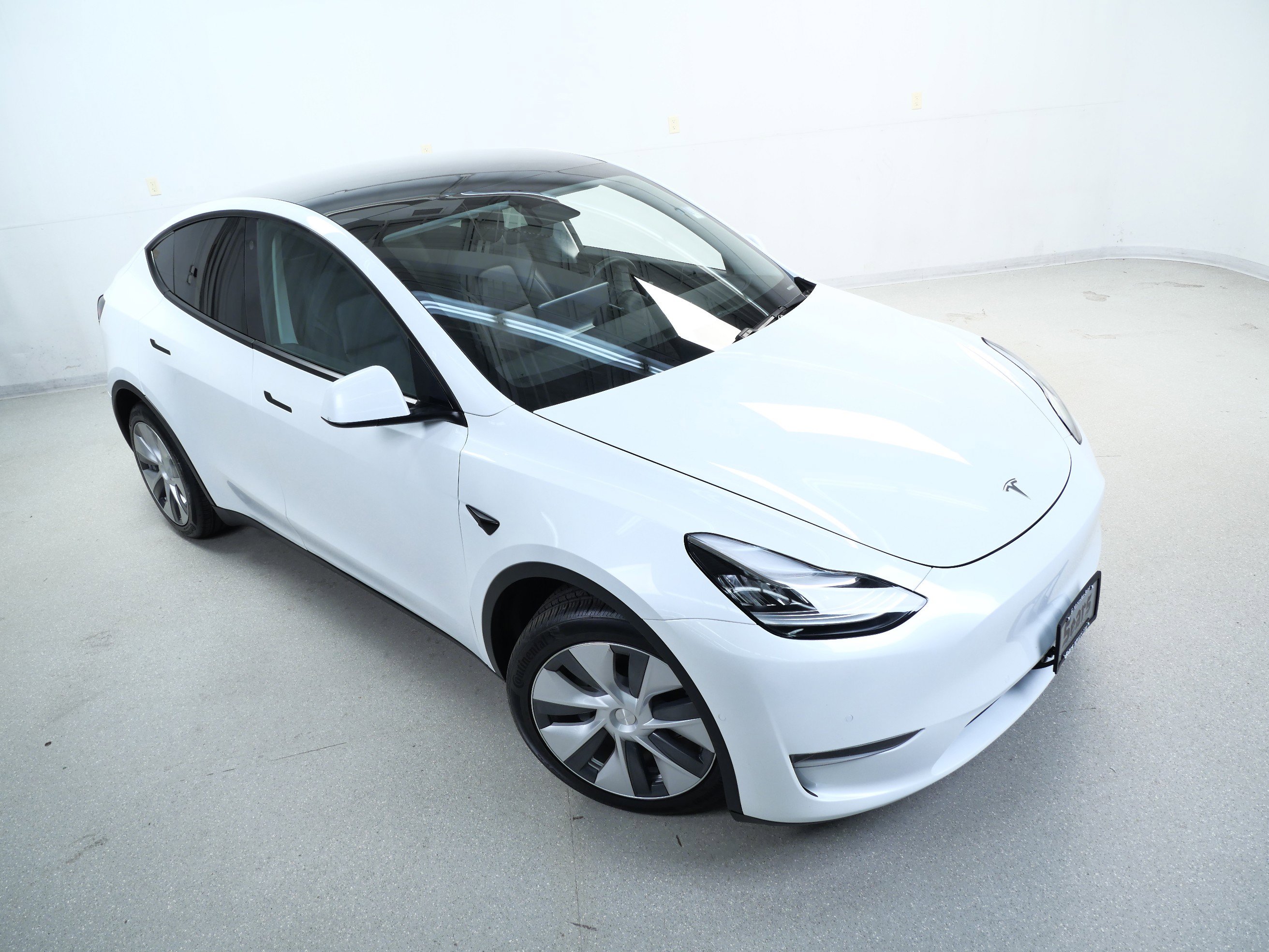 2021 Tesla Model Y Long Range photo 4