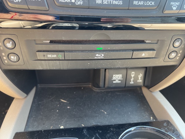 2017 Honda Pilot Elite photo 29