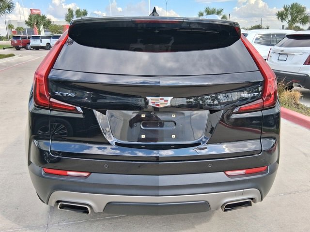 2023 Cadillac XT4 Premium Luxury photo 4