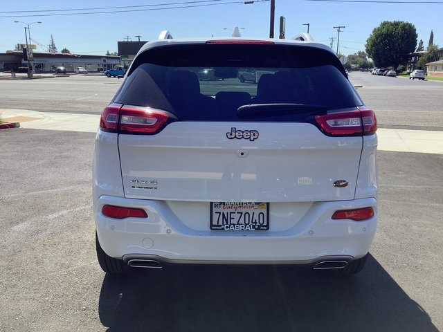 2016 Jeep Cherokee Overland photo 24
