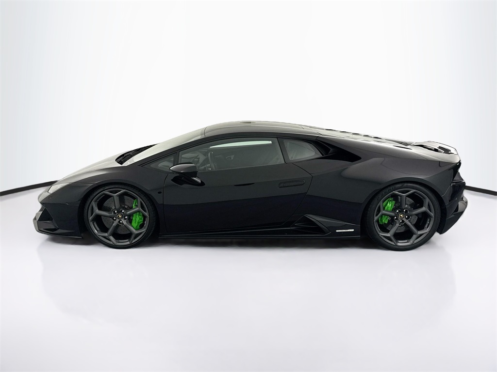 2020 Lamborghini Huracan Evo Base photo 8