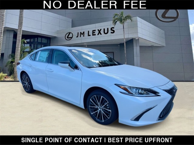 2025 Lexus ES 350's photo