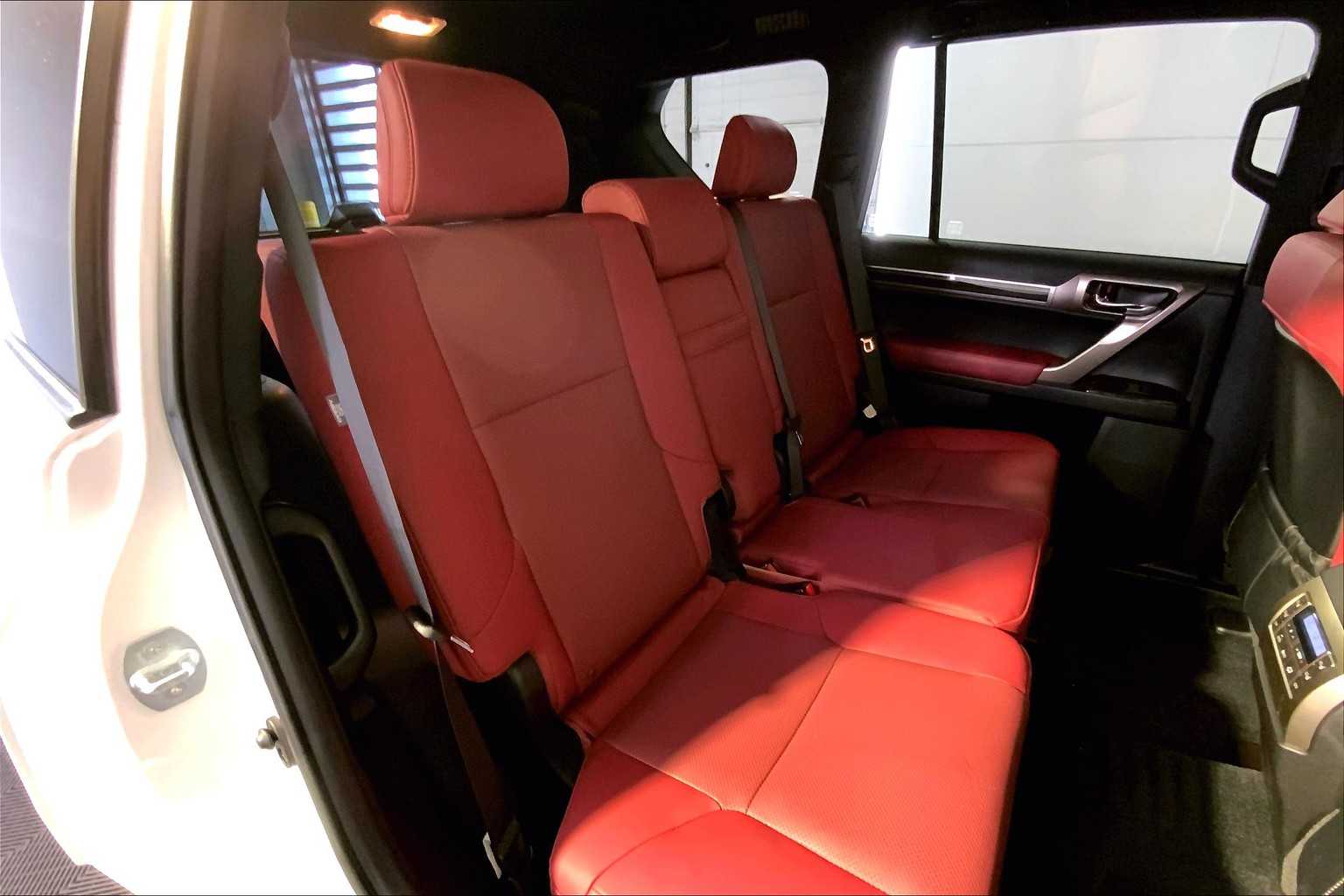 2021 Lexus GX 460 Premium photo 17