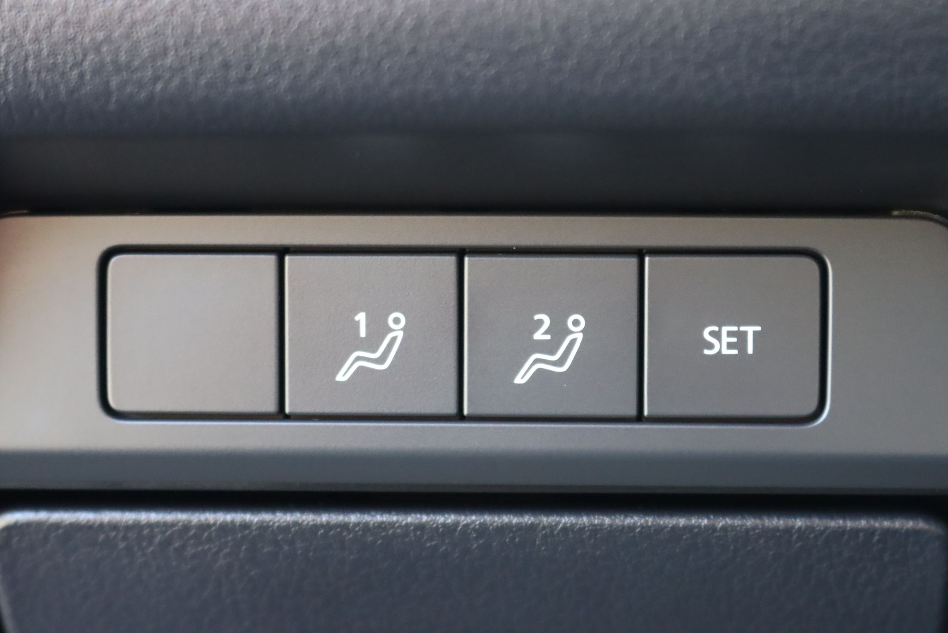 2025 Mazda CX-30 2.5 S Preferred photo 18