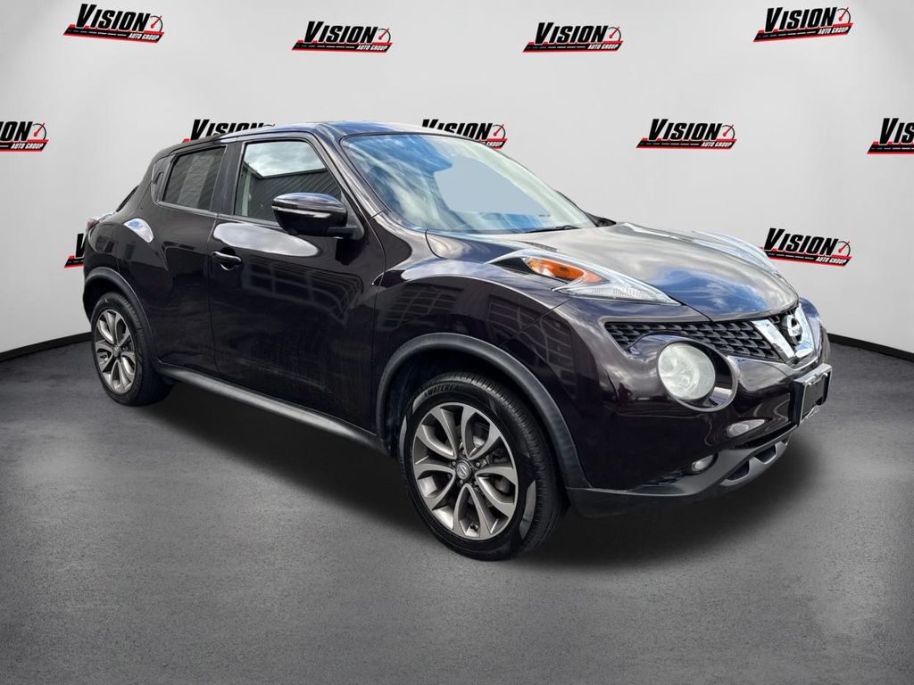 2017 Nissan Juke SL photo 3
