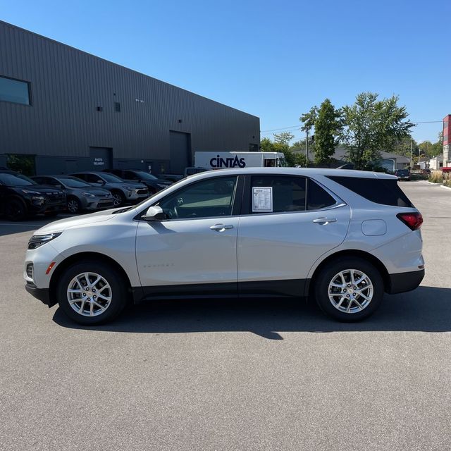 2022 Chevrolet Equinox LT photo 4