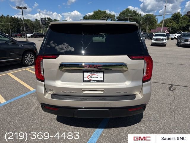 2022 Gmc Yukon SLE photo 3