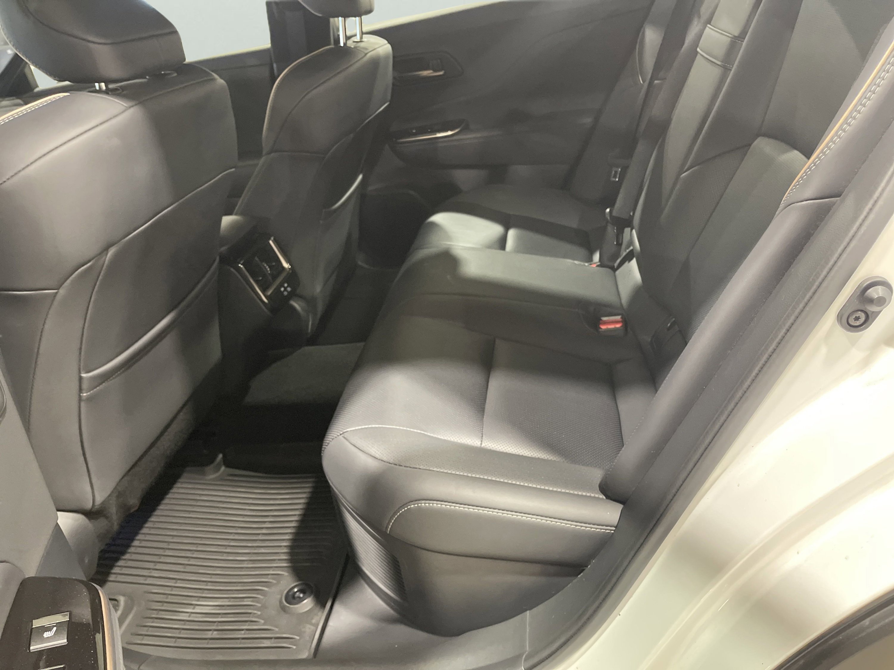 2025 Toyota Crown Platinum photo 10