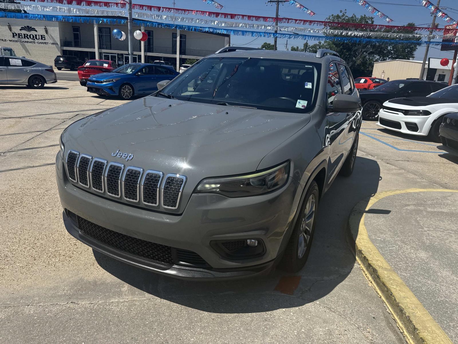 2020 Jeep Cherokee Latitude photo 2