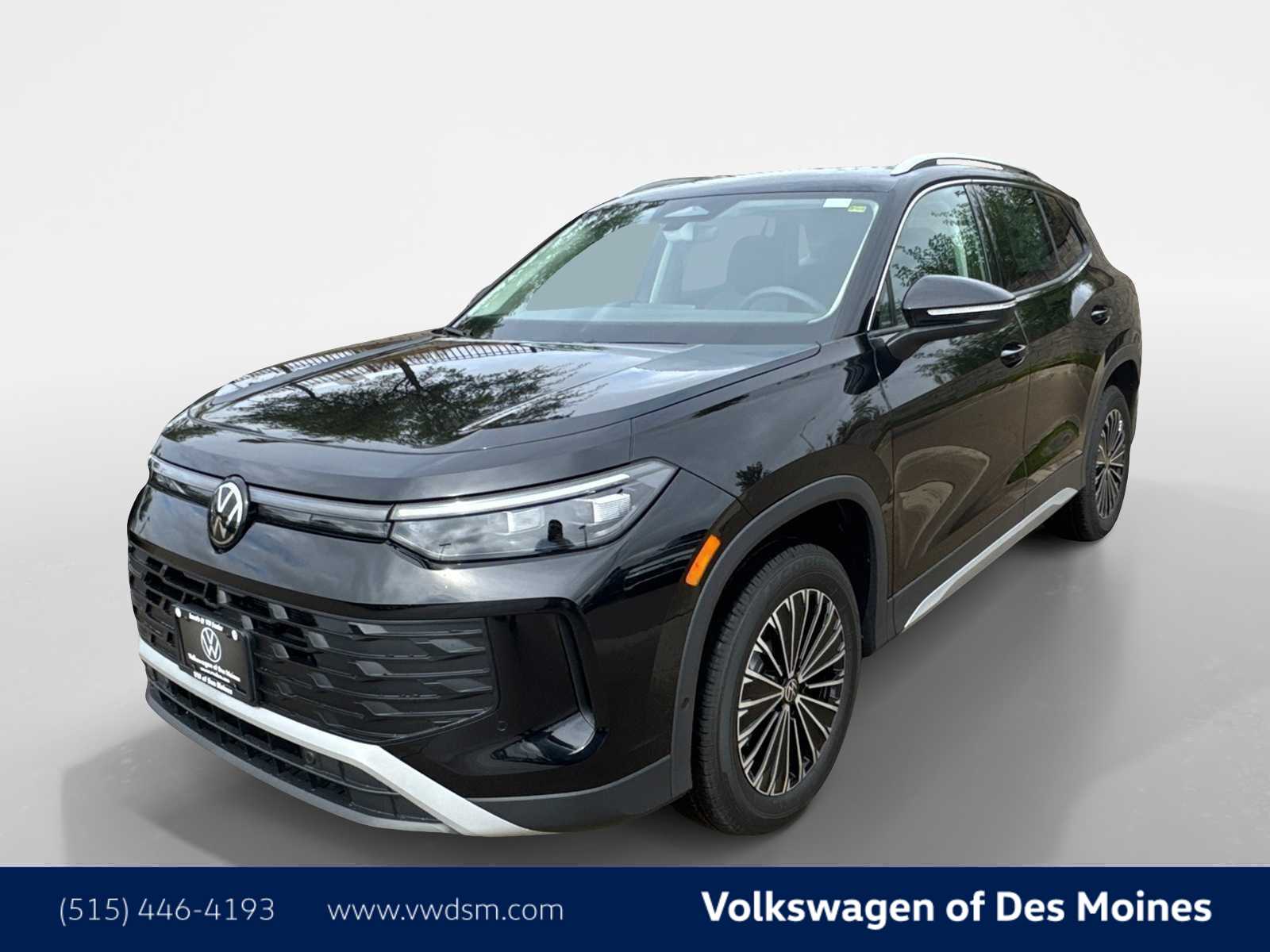 2025 Volkswagen Tiguan S's photo