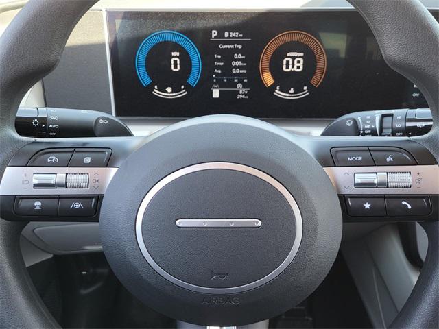 2025 Hyundai Tucson SE photo 19