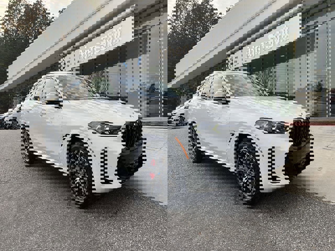 2026 BMW X6 40i's photo