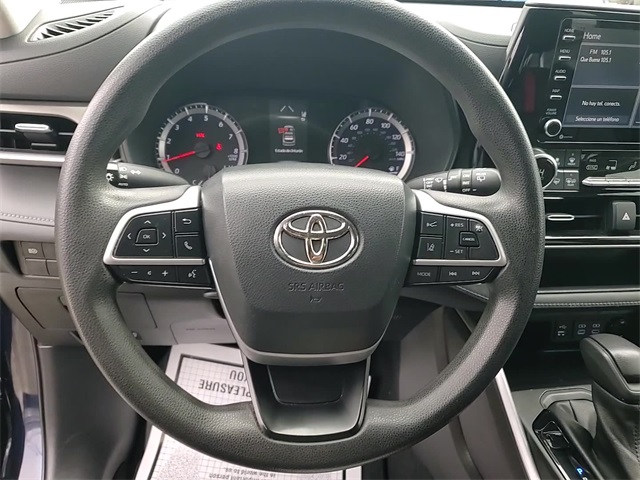 2022 Toyota Highlander L photo 13