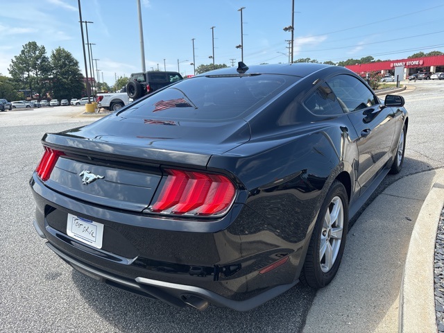 2020 Ford Mustang EcoBoost photo 7