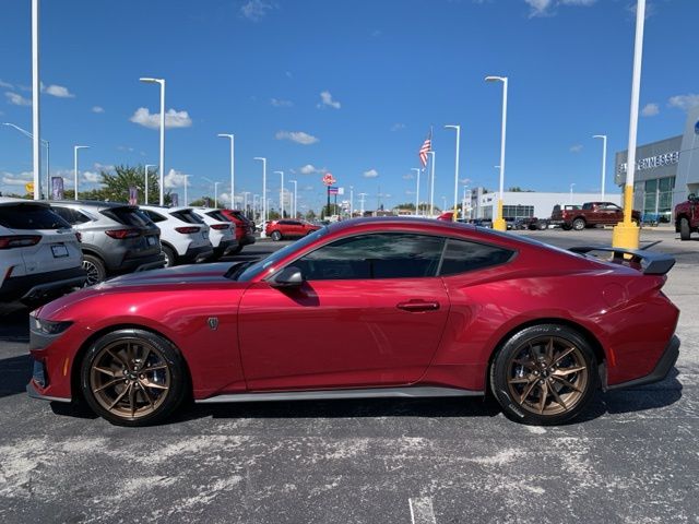 2025 Ford Mustang Dark Horse photo 4