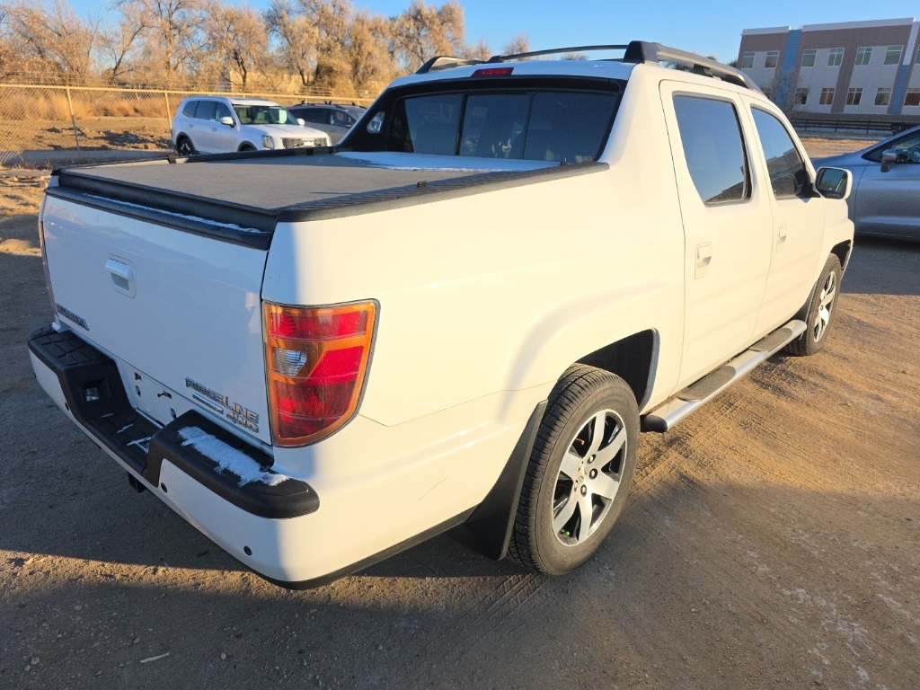 2014 Honda Ridgeline SE photo 4