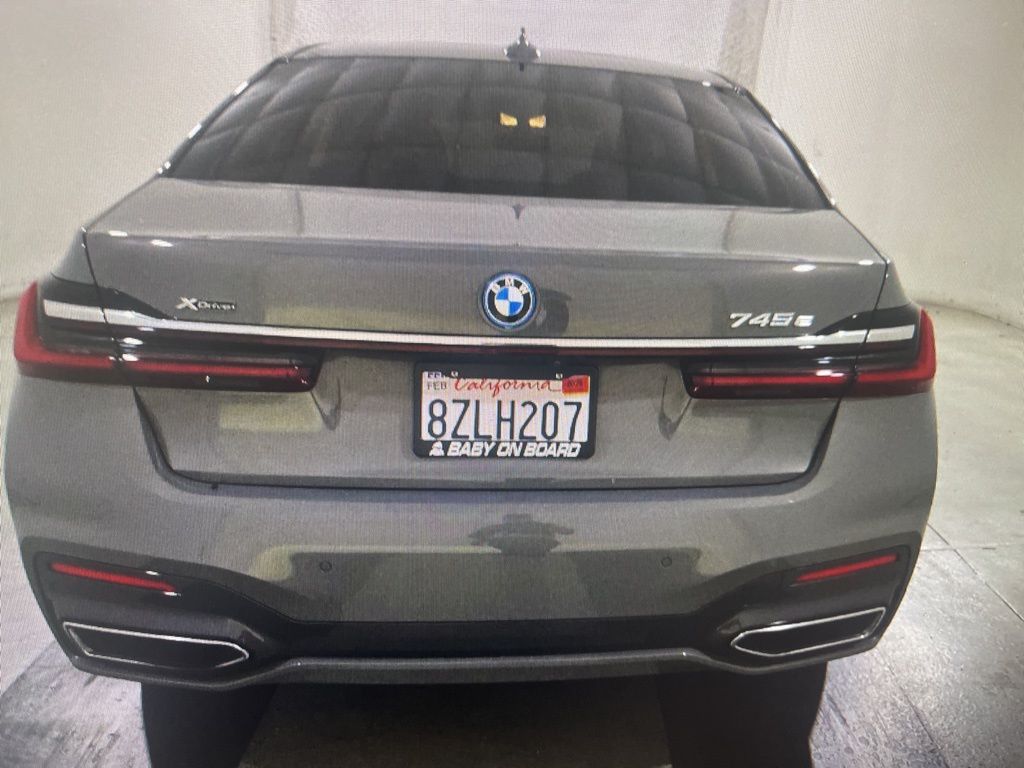 2022 Bmw 745Le photo 3