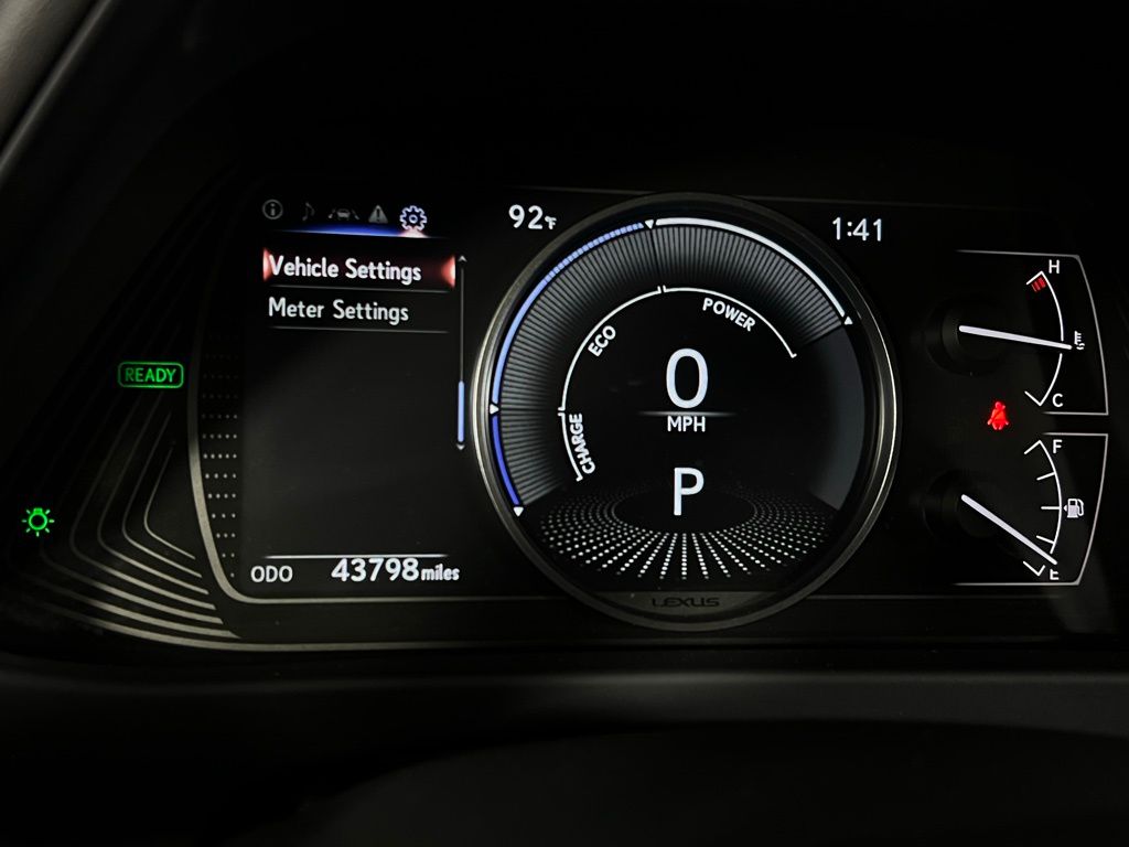 2021 Lexus UX 250h photo 14
