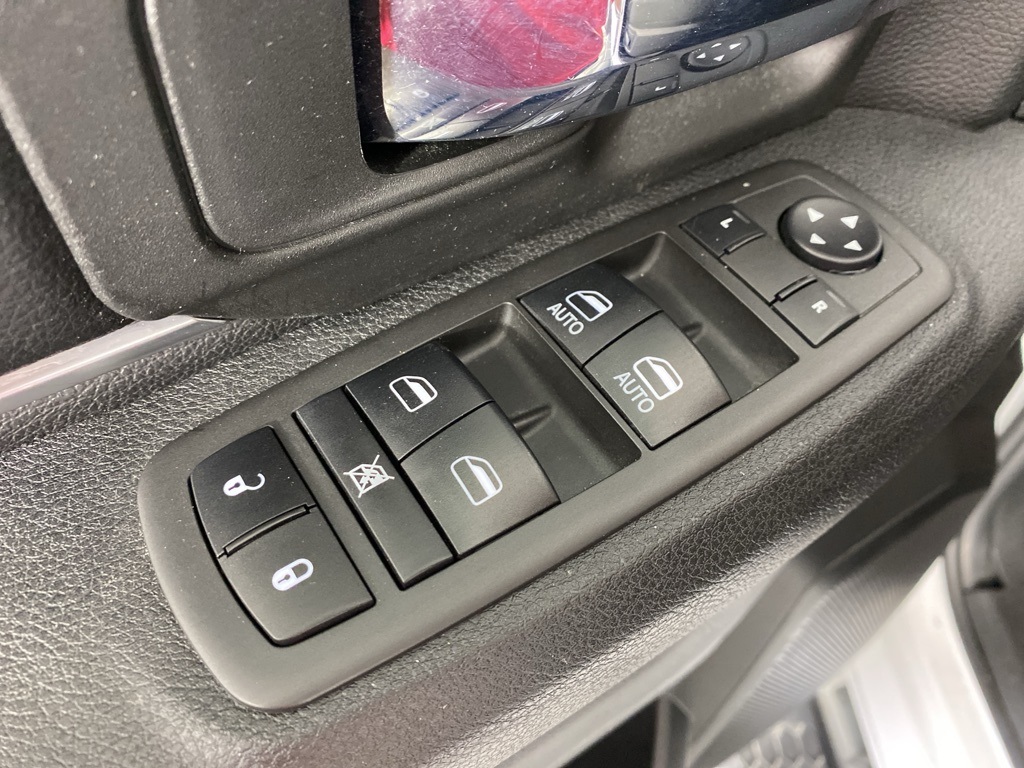 2021 Ram 1500 Classic Warlock photo 5