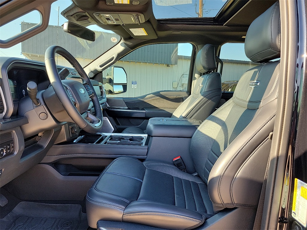 2025 Ford F-350 photo 19