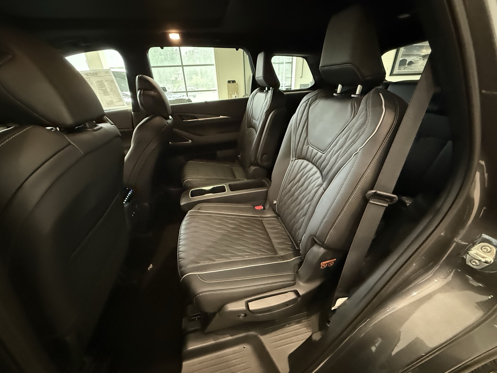 2026 Infiniti QX60 Autograph photo 26