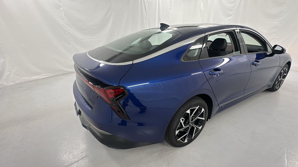 2026 Kia K5 EX photo 3