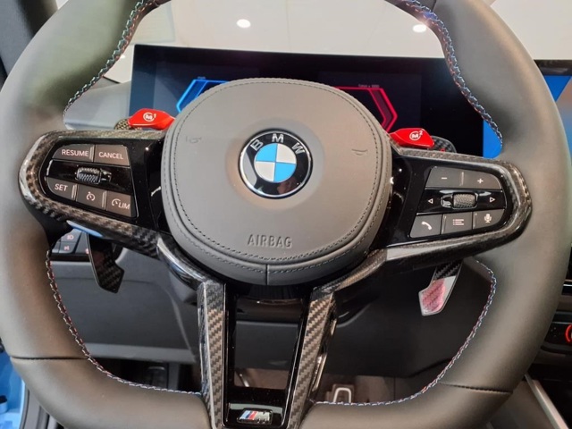 New 2025 Zandvoort Blue BMW Base image 12