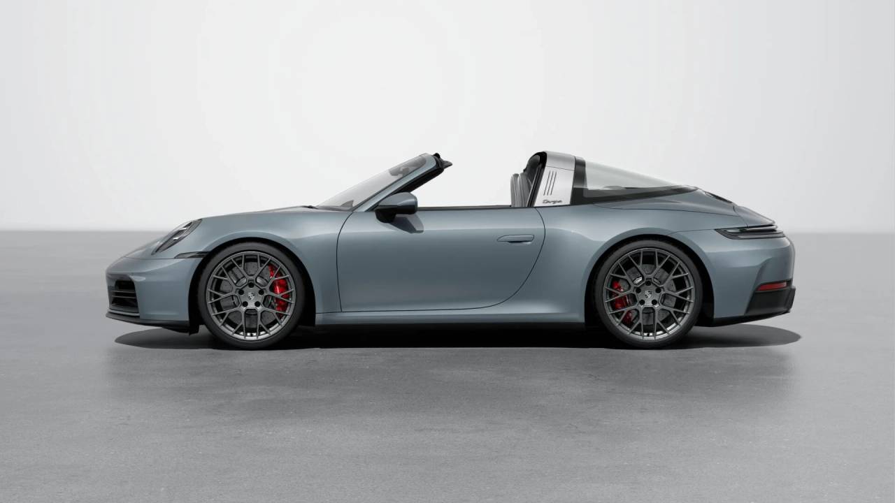 2026 Porsche 911 Targa 4S photo 2