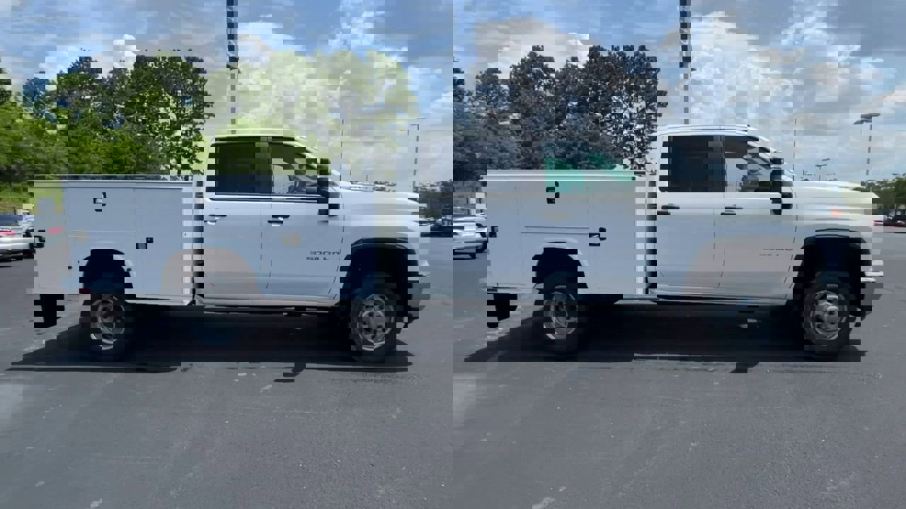 2024 Chevrolet Silverado 3500HD Work Truck photo 9