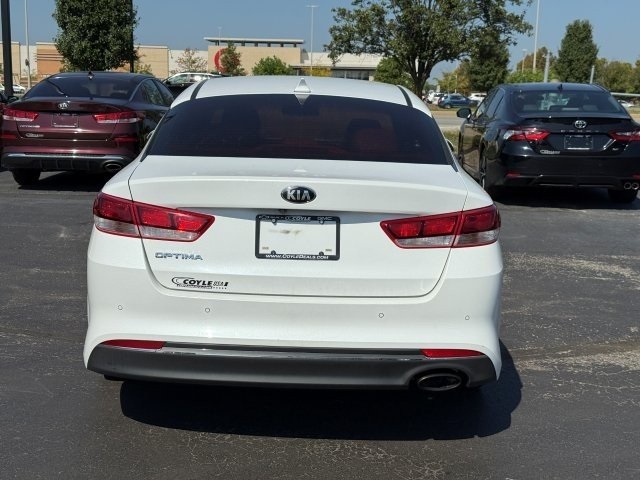 2018 Kia Optima LX photo 4