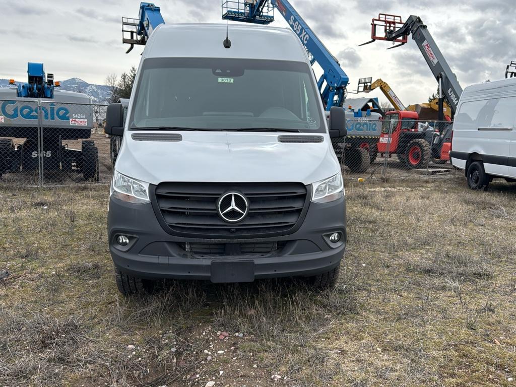 2024 Mercedes-Benz Sprinter Cargo Van Base's photo