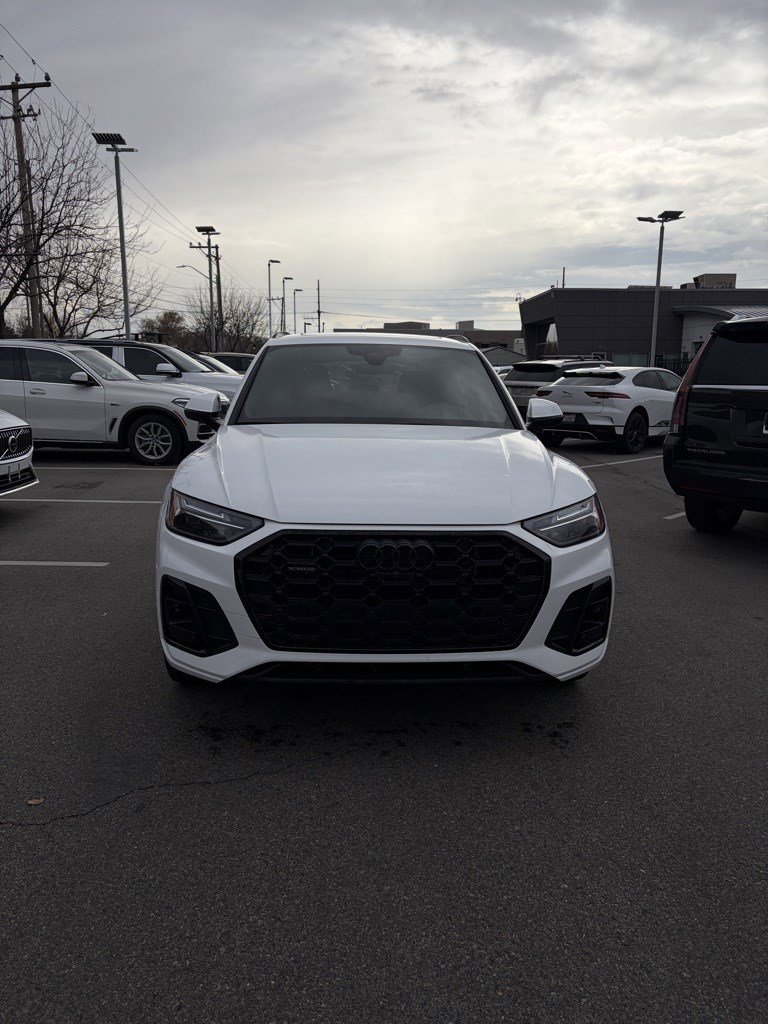 2023 Audi Q5 S line Premium Plus photo 3