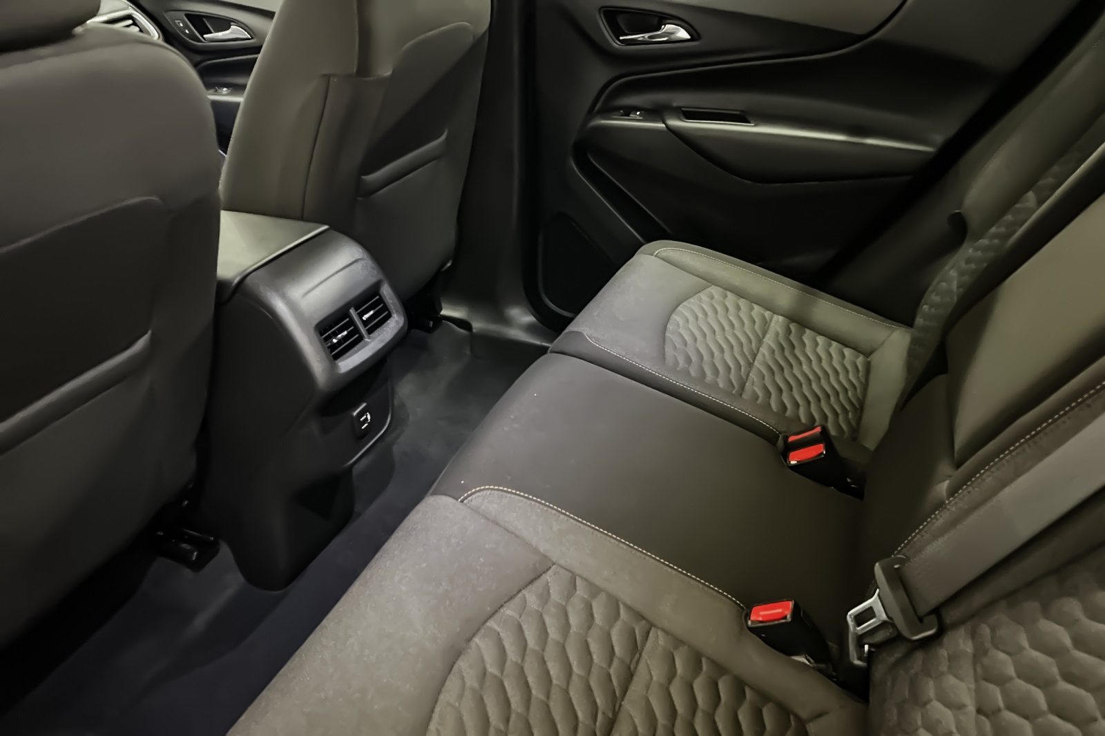 2021 Chevrolet Equinox LT photo 8