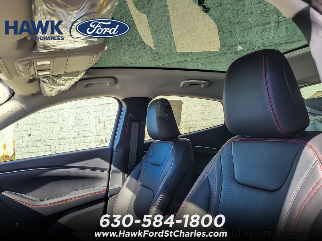 2025 FORD MUSTANG MACH-E - Image 8