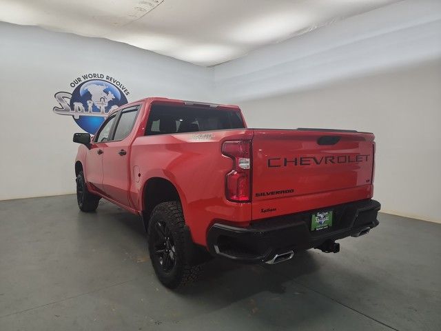 2021 Chevrolet Silverado 1500 LT Trail Boss photo 2