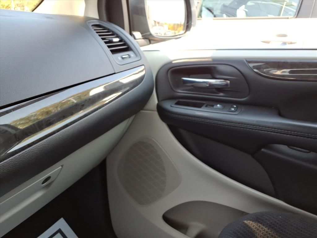 2019 Dodge Grand Caravan SE photo 15