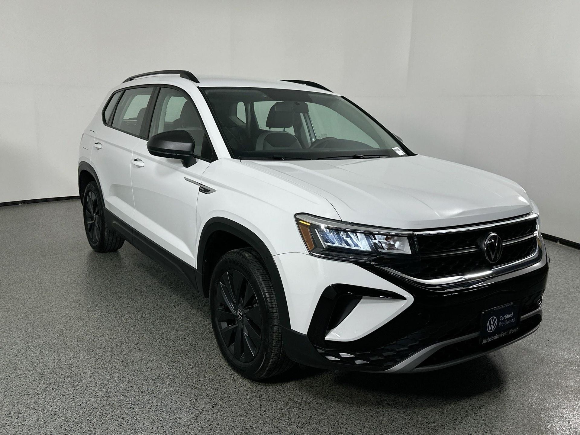 2022 Volkswagen Taos S photo 3