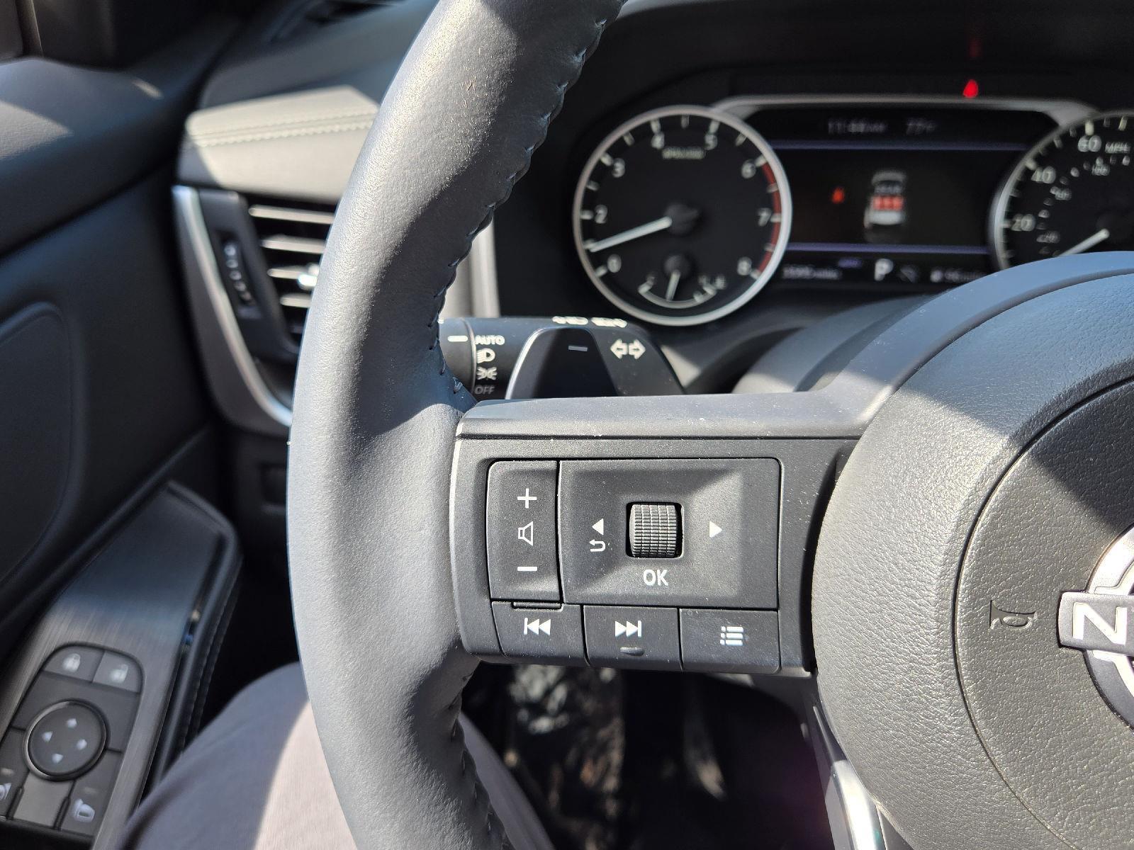 2024 Nissan Rogue SV photo 28