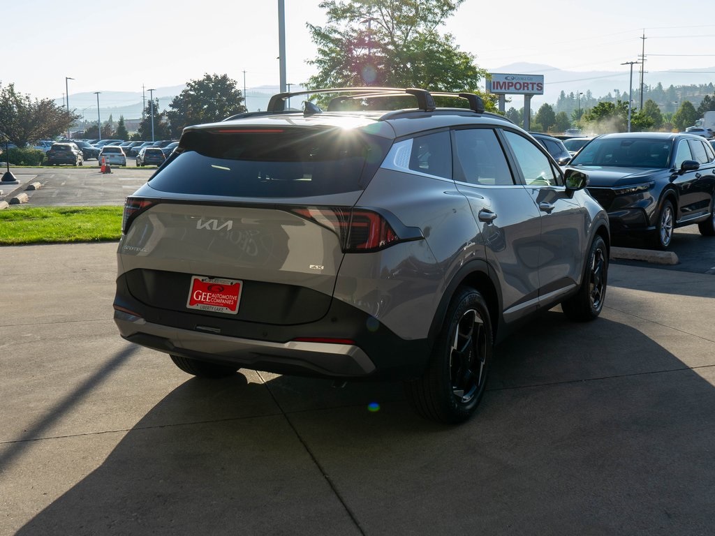 2026 Kia Sportage EX photo 3