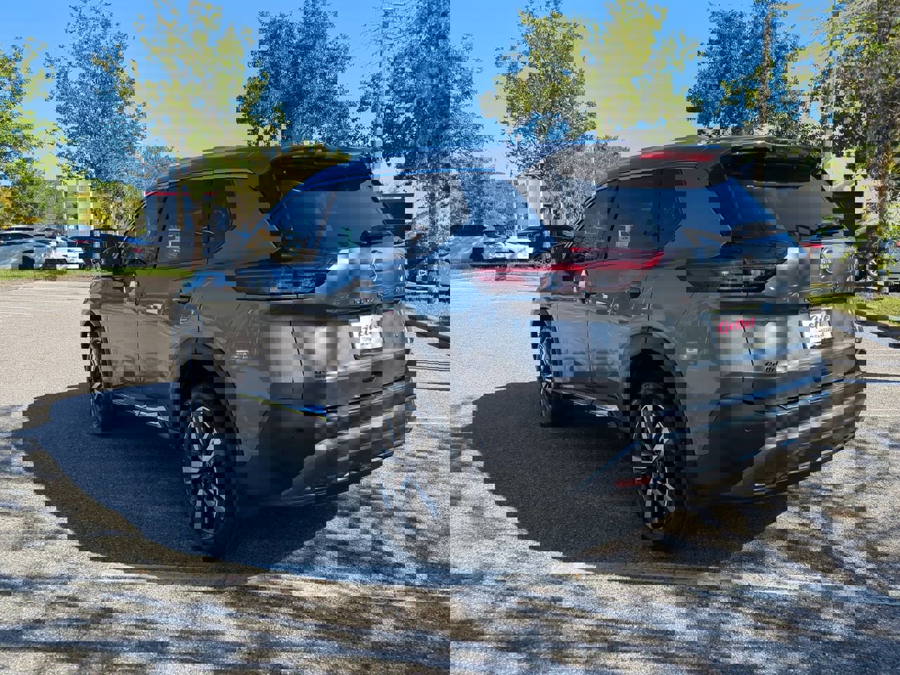 2023 Nissan Rogue SL photo 6