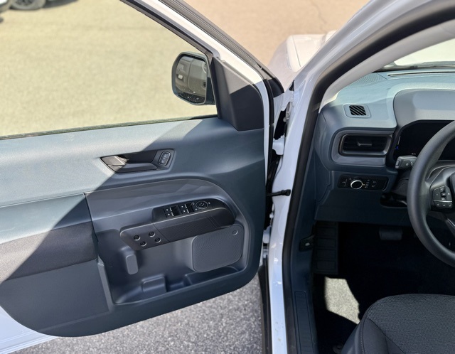 2025 Ford Maverick XL photo 12