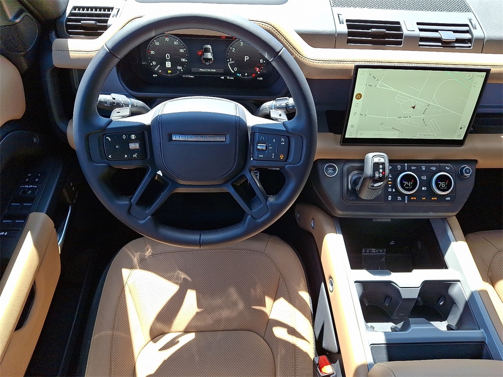 2025 Land Rover Defender 110 V8 photo 6
