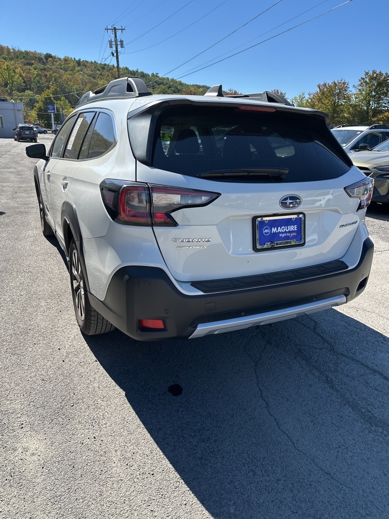 2025 Subaru Outback Limited photo 2