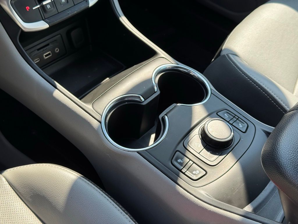 2023 Gmc Terrain SLT photo 18