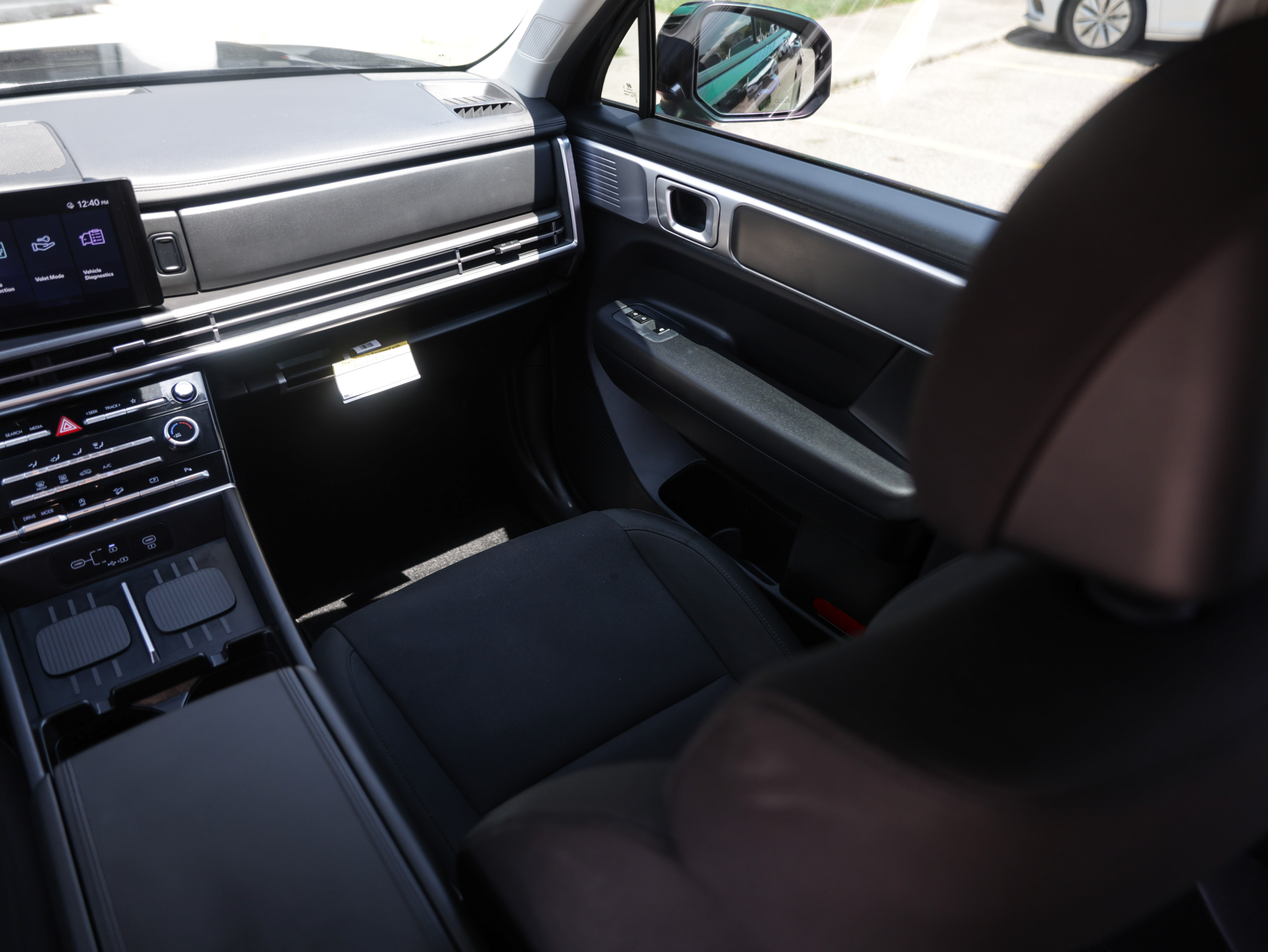 2025 Hyundai Santa Fe SE photo 3