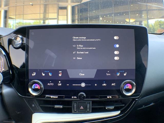 2023 Lexus NX 350 Luxury photo 18