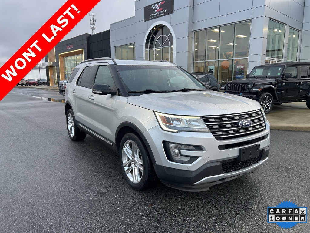 2017 Ford Explorer XLT's photo